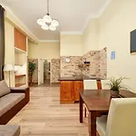Fashion Street Loft